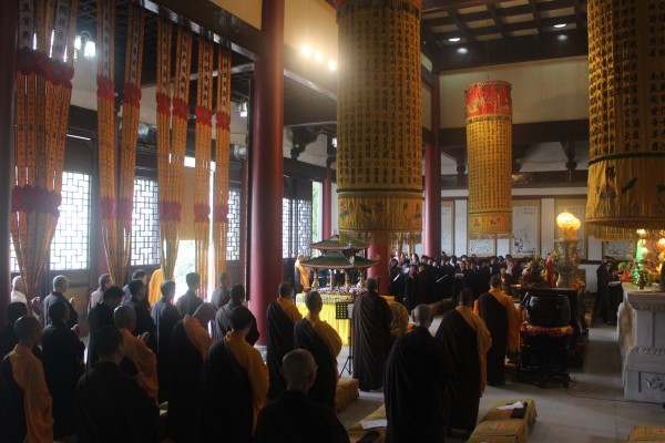 温州雁荡山能仁寺庆祝佛诞节举行盛大浴佛节(图2)
