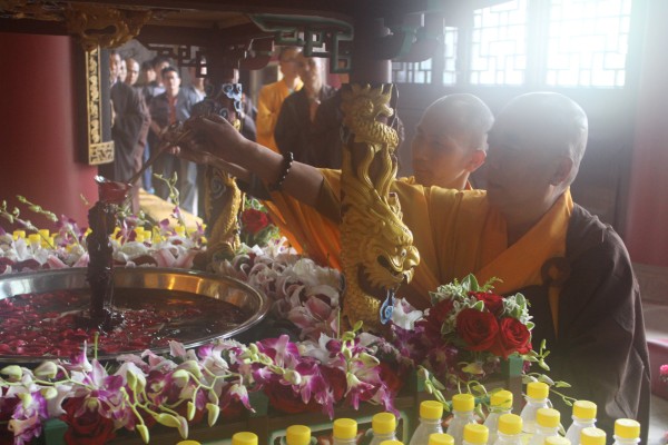 温州雁荡山能仁寺庆祝佛诞节举行盛大浴佛节(图14)