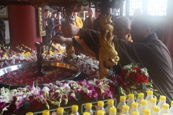 温州雁荡山能仁寺庆祝佛诞节举行盛大浴佛节(图13)